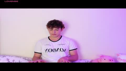 xhan online show from 12-24-24, 05:02