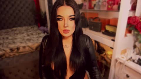 Snapshot of xher_hidden_collectionx chatting on 02-22-26, 02:37 GODDESSS LEXII online show from 02-22-26, 02:37