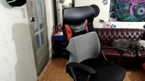 Snapshot of xherry_wet11 chatting on 12-21-24, 09:15 Xherry online show from 12-21-24, 09:15