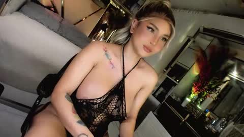 hey honey online show from 11-28-25, 04:04