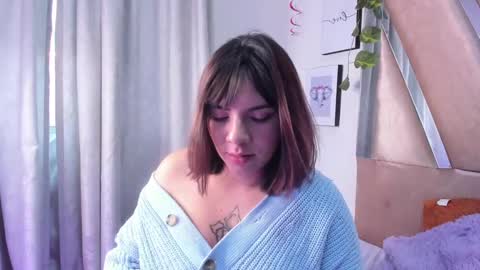 hinata  online show from 01-20-25, 10:48