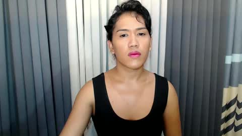 Snapshot of xhugejerkingtransx chatting on 02-12-25, 11:40 GWEN THOMPSON .......   online show from 02-12-25, 11:40