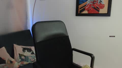 Xia online show from 04-20-26, 11:39