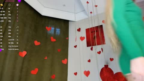 Sweetie online show from 02-06-25, 07:56