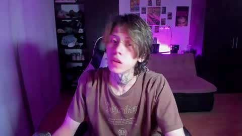 Snapshot of xice_boy chatting on 04-20-26, 02:58 xIce Boy online show from 04-20-26, 02:58