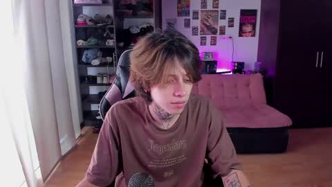 Snapshot of xice_boy chatting on 04-20-26, 06:31 xIce Boy online show from 04-20-26, 06:31