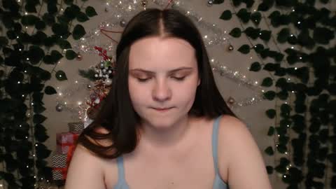 Lina online show from 12-15-24, 07:13