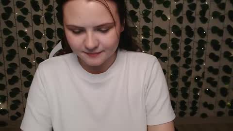 Lina online show from 01-06-25, 07:31