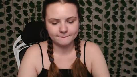Lina online show from 01-10-25, 07:14
