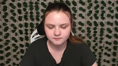 Lina online show from 01-14-25, 07:17