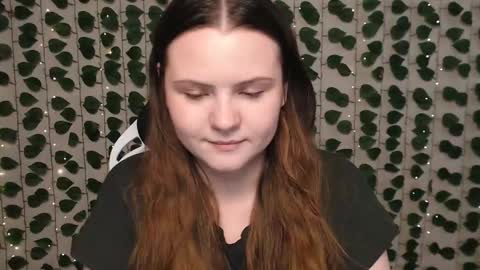 Lina online show from 01-18-25, 07:28
