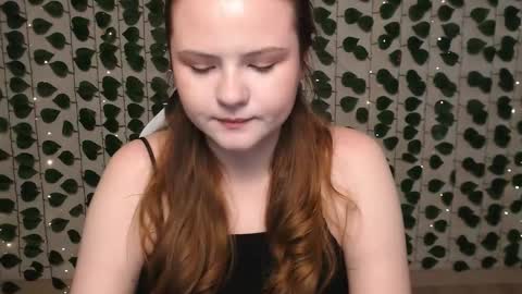 Lina online show from 01-27-25, 04:09