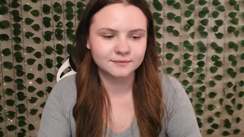 Lina online show from 02-06-25, 10:15