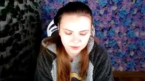 Lina online show from 09-26-25, 05:11