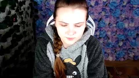 Lina online show from 10-03-25, 05:15