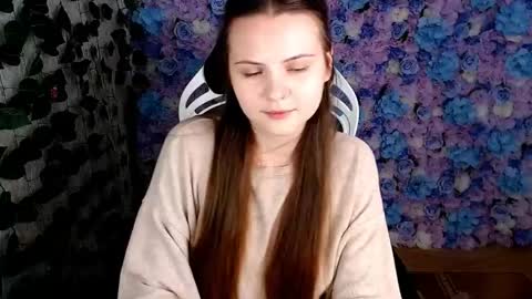 Lina online show from 10-06-25, 05:05