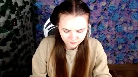 Lina online show from 10-07-25, 05:48