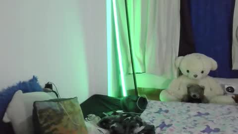 Ximena online show from 12-17-25, 12:05