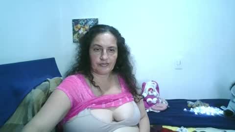 Snapshot of xime5144838 chatting on 06-13-26, 01:25 Ximena online show from 06-13-26, 01:25