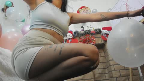 Snapshot of ximena_sm chatting on 01-03-25, 08:11 Ximena online show from 01-03-25, 08:11