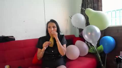 Snapshot of ximena_sm chatting on 01-15-25, 07:01 Ximena online show from 01-15-25, 07:01