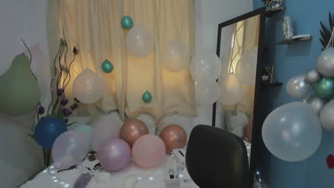 Snapshot of ximena_sm chatting on 01-18-25, 04:31 Ximena online show from 01-18-25, 04:31