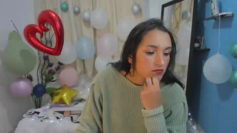 Snapshot of ximena_sm chatting on 02-11-25, 03:40 Ximena online show from 02-11-25, 03:40