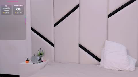 ximenacosta online show from 10-26-25, 12:11