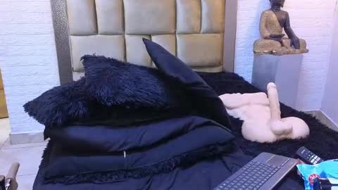 ximena online show from 03-01-25, 08:34