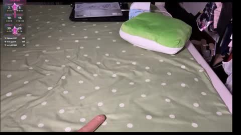 xinbao799322 online show from 04-05-26, 03:53