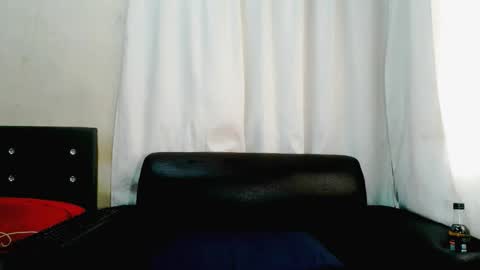 Snapshot of xindianxfireballx chatting on 12-02-25, 07:47 XIndianXFireBallx online show from 12-02-25, 07:47