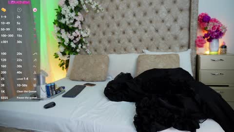 Snapshot of xkassandraxx chatting on 01-07-25, 04:29 Kassandra online show from 01-07-25, 04:29