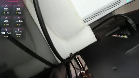 welcome friends online show from 11-11-25, 02:44