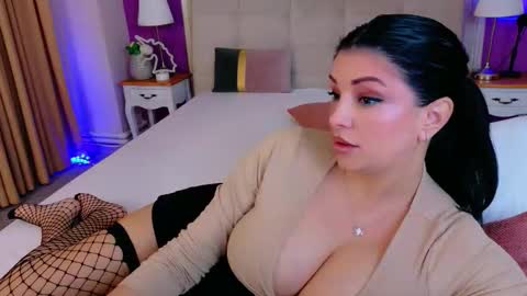 Kim online show from 02-13-26, 12:06