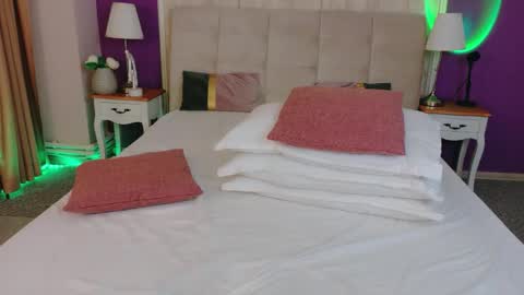 Kim online show from 04-10-26, 09:19