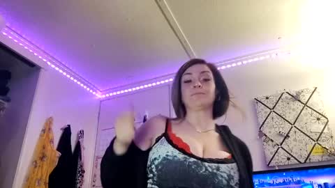 Snapshot of xkittymeowz chatting on 05-03-26, 07:47 xkittymeowz online show from 05-03-26, 07:47