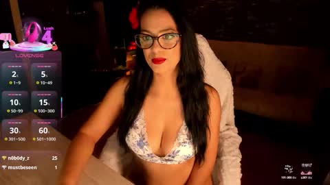 Lara online show from 09-22-25, 09:06