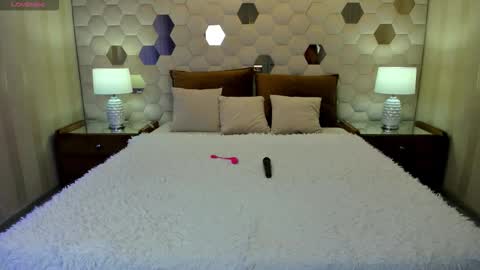 Linda online show from 12-20-25, 08:38