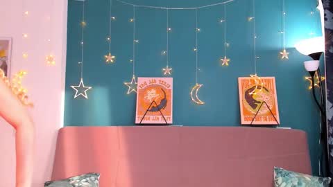 Chloe online show from 03-05-25, 12:11