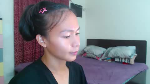 Snapshot of xlovely_destinyx chatting on 02-14-25, 05:25 Alice online show from 02-14-25, 05:25