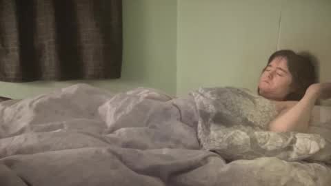 Luna online show from 02-01-26, 01:59