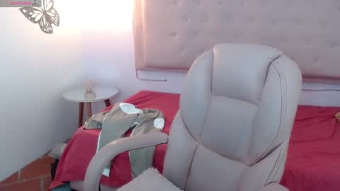 lunna online show from 01-10-25, 10:36