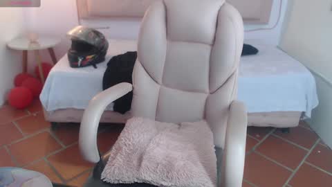 lunna online show from 02-28-25, 10:28