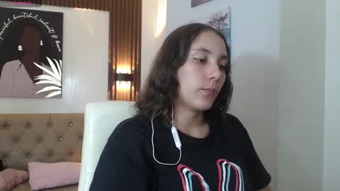 lunna online show from 09-17-25, 07:48