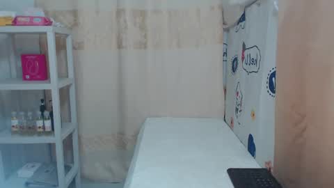 Snapshot of xmaxie_ chatting on 06-01-26, 03:47 Maxie online show from 06-01-26, 03:47