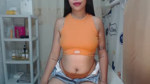 Snapshot of xmaxie_ chatting on 06-20-26, 07:33 Maxie online show from 06-20-26, 07:33