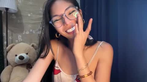 Snapshot of xmonica_cummerx chatting on 11-29-25, 09:01 Sweet Monica online show from 11-29-25, 09:01