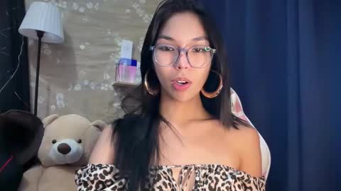 Snapshot of xmonica_cummerx chatting on 01-06-26, 09:13 Sweet Monica online show from 01-06-26, 09:13