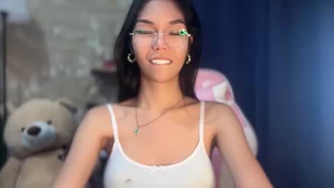 Snapshot of xmonica_cummerx chatting on 02-07-26, 10:30 Sweet Monica online show from 02-07-26, 10:30