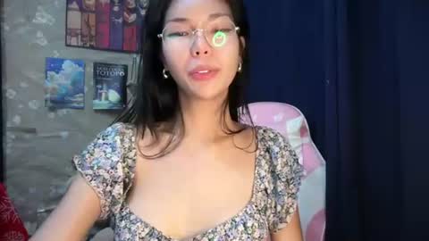 Snapshot of xmonica_cummerx chatting on 06-14-26, 09:11 Sweet Monica online show from 06-14-26, 09:11